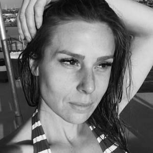 Meet your Posher, Laurence